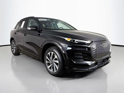 2025 Audi Q6 e-tron Premium quattro