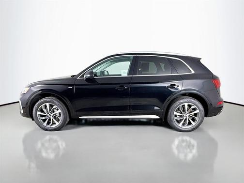 2022 Audi Q5 45 S line Premium