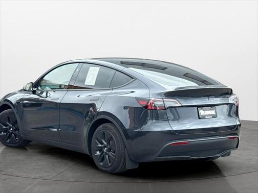 2024 Tesla Model Y Long Range Dual Motor All-Wheel Drive