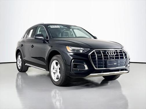 2023 Audi Q5 Premium 40 TFSI quattro S tronic