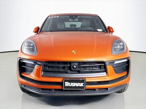 2024 Porsche Macan Base