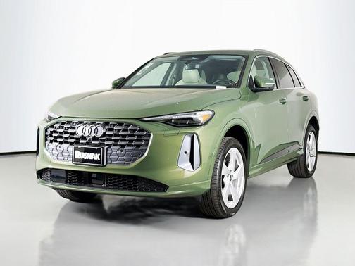 District Green Metallic 2026 Audi Q5 Premium Plus TFSI quattro S tronic