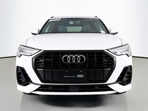 2025 Audi Q3 Premium 45 TFSI S line quattro Tiptronic