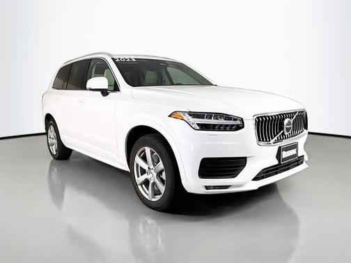 2023 Volvo XC90 B5 Core
