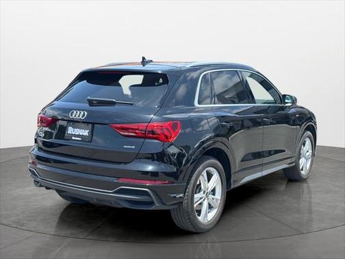2023 Audi Q3 Premium 45 TFSI S line quattro Tiptronic