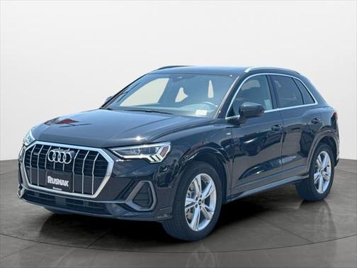2023 Audi Q3 Premium 45 TFSI S line quattro Tiptronic