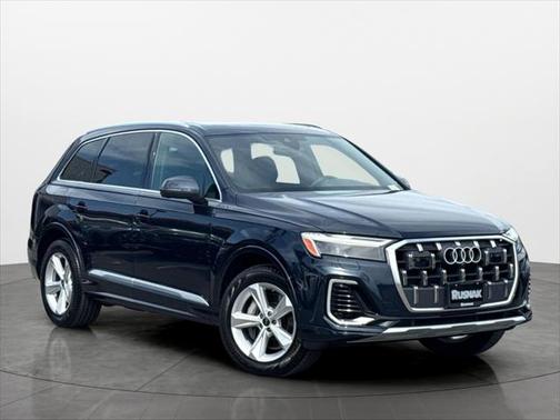 2025 Audi Q7 45 Premium