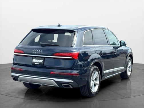 2025 Audi Q7 45 Premium