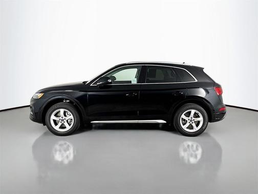 2023 Audi Q5 40 Premium