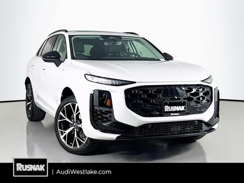 Glacier White Metallic 2026 Audi Q3 TFSI quattro S tronic
