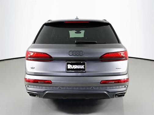 2025 Audi Q7 55 Premium Plus