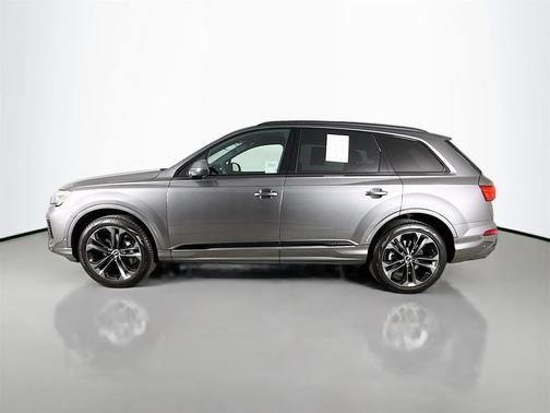 2025 Audi Q7 55 Premium Plus