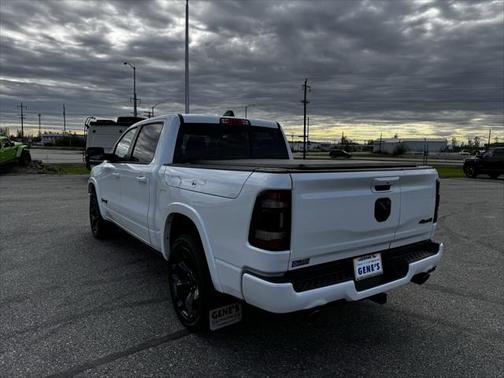 2022 RAM 1500 Limited Crew Cab 4x4 57' Box