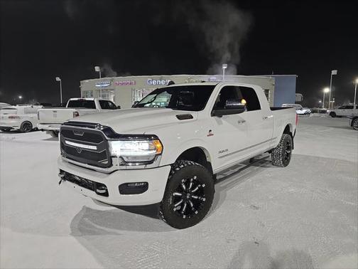 2019 RAM 2500 Limited Mega Cab 4x4 64' Box