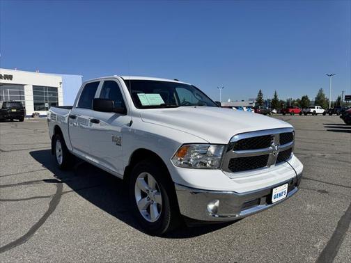 2020 RAM 1500 Classic Tradesman Crew Cab 4x4 57' Box
