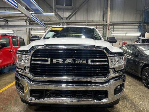 2020 RAM 2500 Big Horn Crew Cab 4X4 64' Box