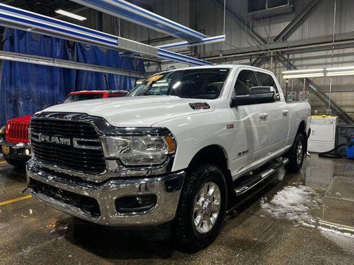 2020 RAM 2500 Big Horn Crew Cab 4X4 64' Box
