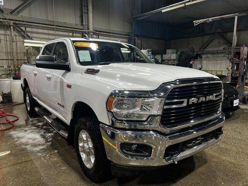 2020 RAM 2500 Big Horn Crew Cab 4X4 64' Box