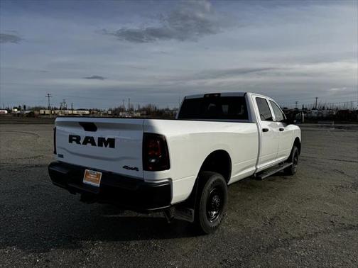 2025 RAM 2500 Tradesman Crew Cab 4x4 8 Box