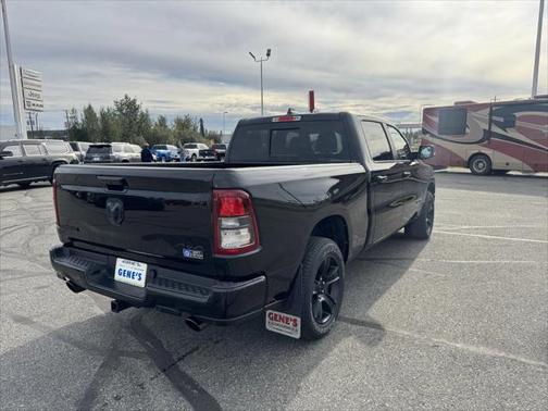 2024 RAM 1500 Big Horn Crew Cab 4x4 64' Box