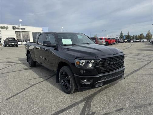 2024 RAM 1500 Big Horn Crew Cab 4x4 64' Box