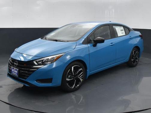 2025 Nissan Versa 1.6 SR