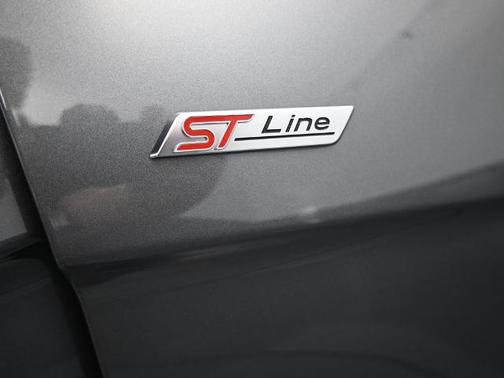 2022 Ford Edge ST LINE