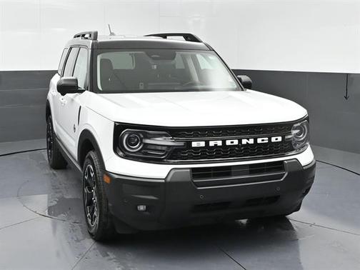 OXFORD WHITE 2025 Ford Bronco Sport OUTER BANKS