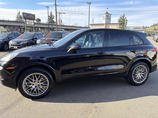 2018 Porsche Cayenne Platinum Edition