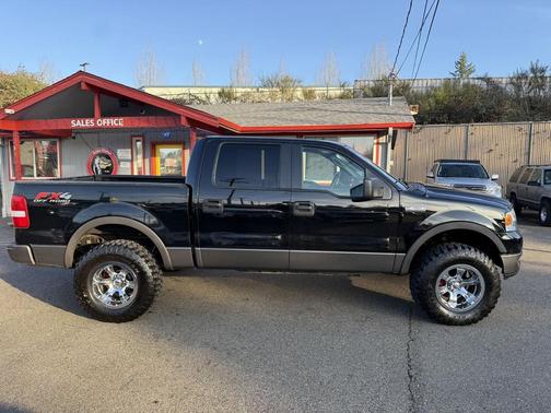 2005 Ford F-150 XLT SuperCrew