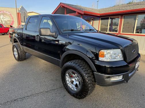 2005 Ford F-150 XLT SuperCrew