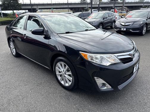 2012 Toyota Camry Hybrid XLE