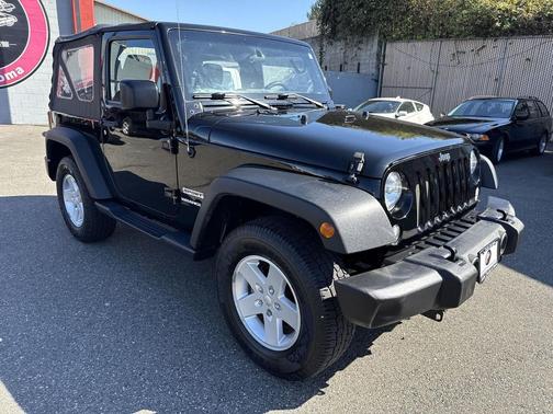 2017 Jeep Wrangler Sport