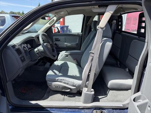 2005 Dodge Dakota ST Club Cab