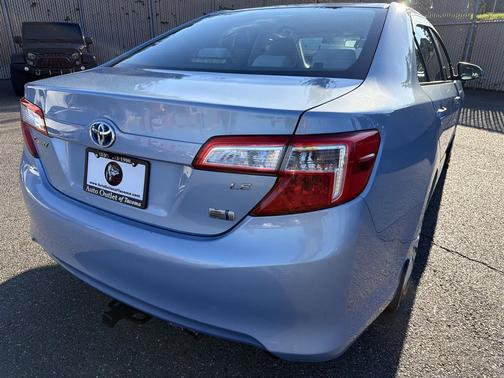 2012 Toyota Camry Hybrid LE