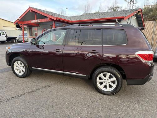 2013 Toyota Highlander SE