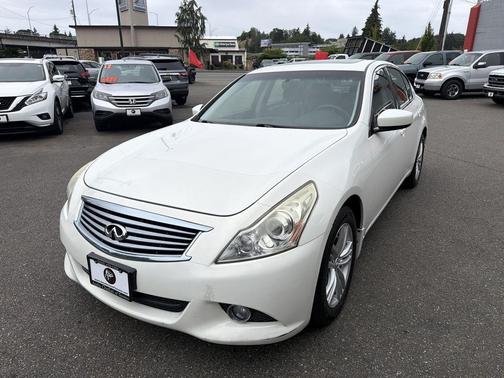 Moonlight White 2010 INFINITI G37x Base