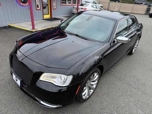 2018 Chrysler 300 Limited
