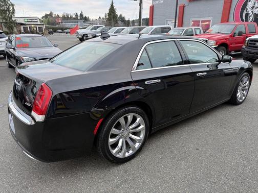 2018 Chrysler 300 Limited