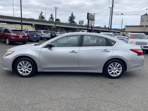 2016 Nissan Altima 2.5 SR