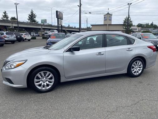 2016 Nissan Altima 2.5 SR