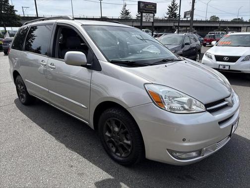 2005 Toyota Sienna XLE Limited