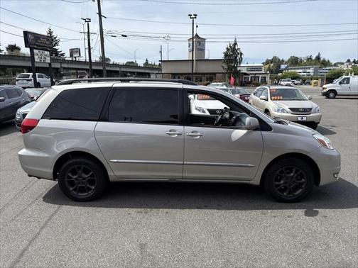 2005 Toyota Sienna XLE Limited
