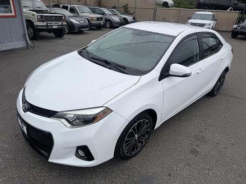 2015 Toyota Corolla S Plus