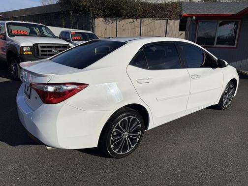 2015 Toyota Corolla LE Premium