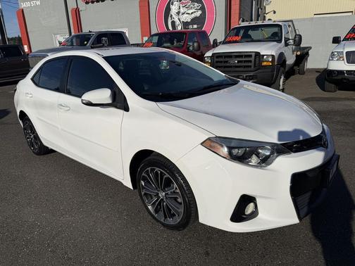 2015 Toyota Corolla LE Premium