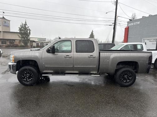 2009 Chevrolet Silverado 2500 LTZ Crew Cab
