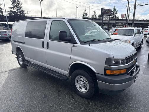 2017 Chevrolet Express 2500 Work Van