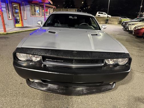 2010 Dodge Challenger SE