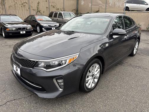 2018 Kia Optima S